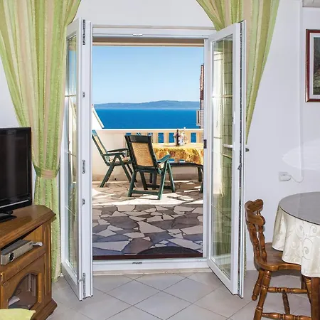 Beautiful In Okrug Gornji * Τρογκίρ